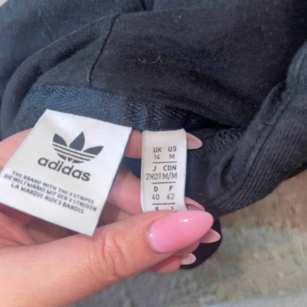 Cropped Adidas Hoodie - Picture 3 of 4